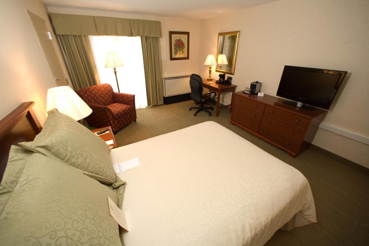 Rit Inn & Conference Center Henrietta Δωμάτιο φωτογραφία
